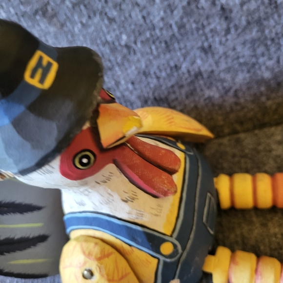 Handpainted Rooster Shelf Sitter - Picture 4 of 7